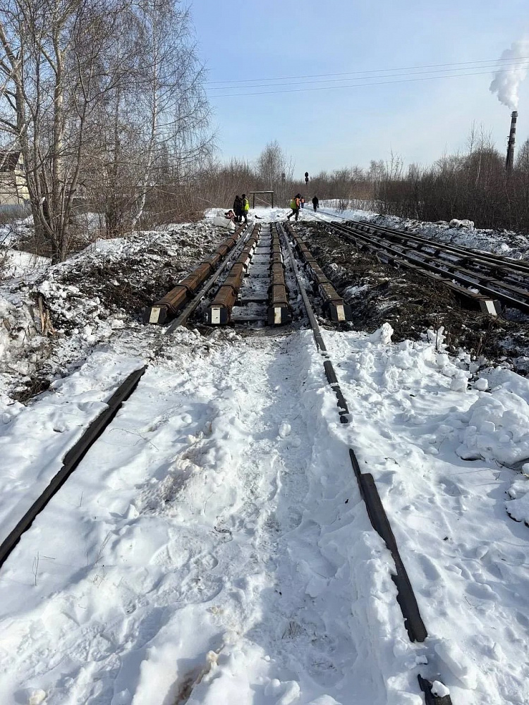 Установка 13 (тринадцати) страховочных рельсовых пакетов длиной 25 м в городе Челябинск